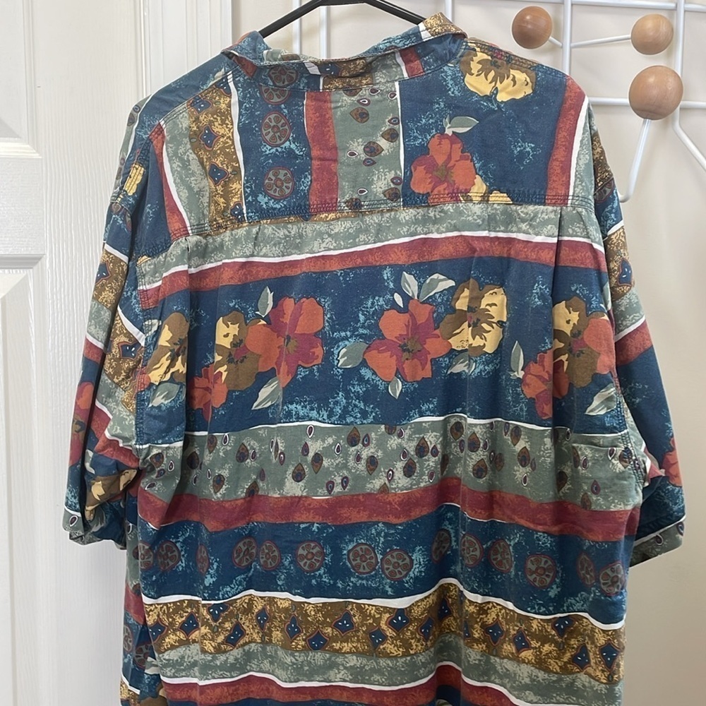 Tommy Bahama - Large Pattern Hawaiian Rayon Blend Button Down Shirt Sleeve - M - Picture 6 of 9